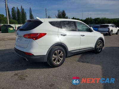 Trzecie zdjęcie samochodu z tyłu: 2016 HYUNDAI SANTA FE SPORT 2.4L VIN:5XYZT3LB1GG362534 - miniatura