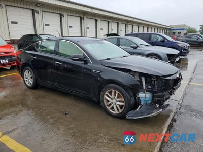 Czwarte zdjęcie samochodu z boku: 2013 KIA OPTIMA LX VIN:KNAGM4A76D5303229 - miniatura