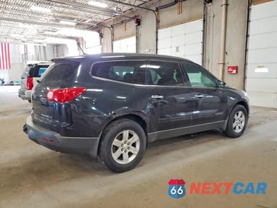 Trzecie zdjęcie samochodu z tyłu: 2009 CHEVROLET TRAVERSE LT VIN:1GNEV23D49S179685 - miniatura