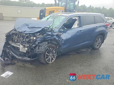 2019 TOYOTA HIGHLANDER HYBRID XLE 5TDJGRFHXKS054147 - główne zdjęcie licytacji z USA - miniatura