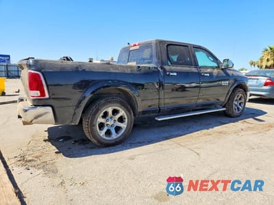 Trzecie zdjęcie samochodu z tyłu: 2018 RAM 1500 LARAMIE VIN:1C6RR7VM9JS227136 - miniatura