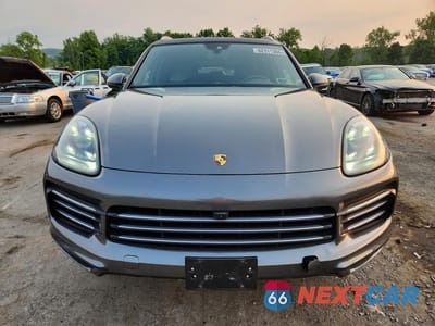 Piąte zdjęcie samochodu w środku: 2022 PORSCHE CAYENNE VIN:WP1AA2AY3NDA02518 - miniatura