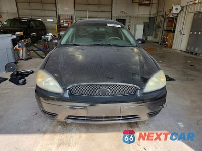 Piąte zdjęcie samochodu w środku: 2006 FORD TAURUS SE VIN:1FAFP53U66A161916 - miniatura
