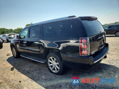 Drugie zdjęcie samochodu z przodu: 2007 GMC YUKON XL DENALI VIN:1GKFK668X7J385127 - miniatura