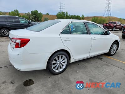 Trzecie zdjęcie samochodu z tyłu: 2012 TOYOTA CAMRY HYBRID XLE VIN:4T1BD1FK0CU060607 - miniatura