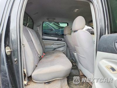 Zdjęcie 10 z 12 samochodu: 2006 TOYOTA TACOMA V6 VIN:5TELU42N16Z147518 - miniatura