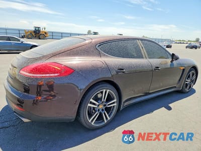 Trzecie zdjęcie samochodu z tyłu: 2014 PORSCHE PANAMERA 2 VIN:WP0AA2A76EL014077 - miniatura