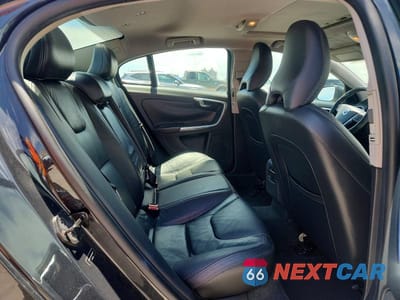 Zdjęcie 10 z 12 samochodu: 2013 VOLVO S60 T5 VIN:YV1612FS8D2189142 - miniatura