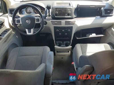 Zdjęcie 8 z 13 samochodu: 2011 VOLKSWAGEN ROUTAN S VIN:2V4RW4DG8BR714784 - miniatura