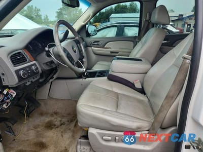 Zdjęcie 7 z 12 samochodu: 2007 CHEVROLET TAHOE K1500 VIN:1GNFK13037R101553 - miniatura