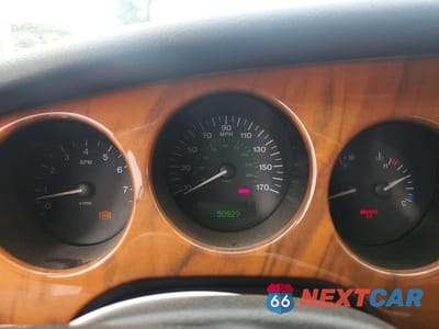 Zdjęcie 9 z 12 samochodu: 2000 JAGUAR XK8 VIN:SAJJA42C2YNA07888 - miniatura