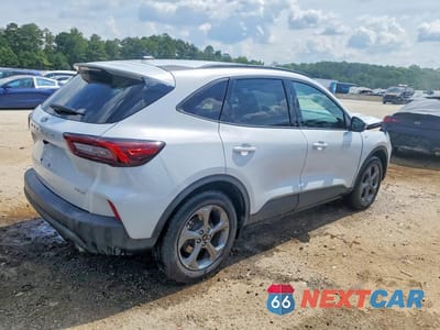 Trzecie zdjęcie samochodu z tyłu: 2025 FORD ESCAPE ST LINE SELECT VIN:1FMCU9NA9SUB21155 - miniatura