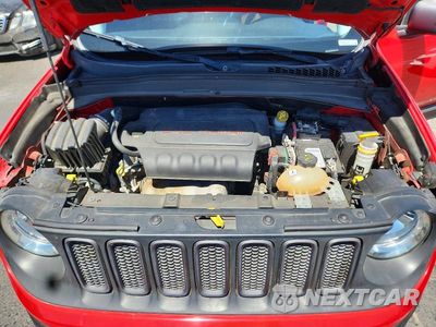 Zdjęcie 11 z 12 samochodu: 2015 JEEP RENEGADE TRAILHAWK VIN:ZACCJBCT0FPB87254 - miniatura