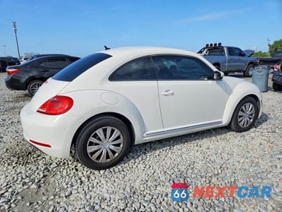 Trzecie zdjęcie samochodu z tyłu: 2012 VOLKSWAGEN BEETLE VIN:3VWJX7AT1CM648639 - miniatura