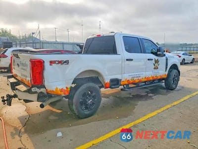 Trzecie zdjęcie samochodu z tyłu: 2026 FORD F250 SUPER DUTY VIN:1FT7W2BNXTEC63802 - miniatura