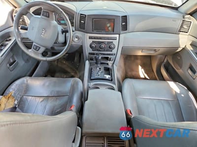 Zdjęcie 8 z 13 samochodu: 2007 JEEP GRAND CHEROKEE LAREDO VIN:1J8HR48N47C588258 - miniatura