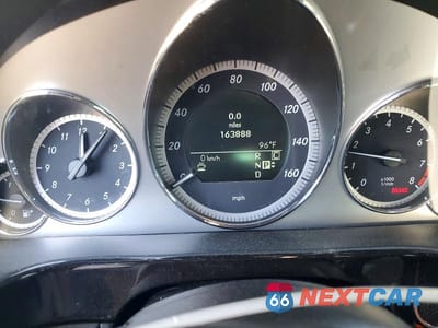 Zdjęcie 9 z 12 samochodu: 2010 MERCEDES-BENZ E 350 VIN:WDDHF5GB2AA073894 - miniatura