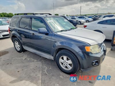 Czwarte zdjęcie samochodu z boku: 2009 FORD ESCAPE XLT VIN:1FMCU03729KA09533 - miniatura