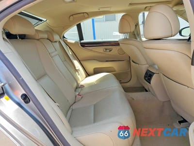 Zdjęcie 10 z 13 samochodu: 2016 LEXUS LS 460 VIN:JTHCL5EF2G5027520 - miniatura