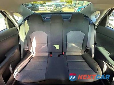 Zdjęcie 10 z 15 samochodu: 2022 KIA FORTE LXS VIN:3KPF24AD4NE464503 - miniatura