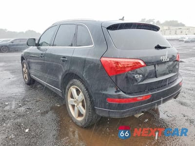 Drugie zdjęcie samochodu z przodu: 2010 AUDI Q5 PREMIUM PLUS VIN:WA1LKAFP7AA103021 - miniatura