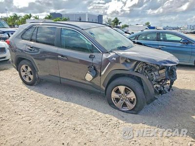 Czwarte zdjęcie samochodu z boku: 2022 TOYOTA RAV4 XLE VIN:2T3W1RFV1NC213297 - miniatura