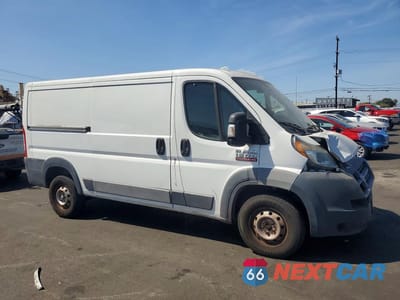 Czwarte zdjęcie samochodu z boku: 2016 RAM PROMASTER 1500 1500 STANDARD VIN:3C6TRVAGXGE105438 - miniatura