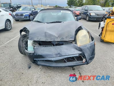 Piąte zdjęcie samochodu w środku: 2001 TOYOTA MR2 SPYDER VIN:JTDFR320610038848 - miniatura