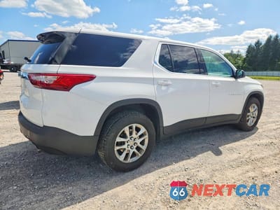 Trzecie zdjęcie samochodu z tyłu: 2019 CHEVROLET TRAVERSE LS VIN:1GNEVFKW4KJ294342 - miniatura