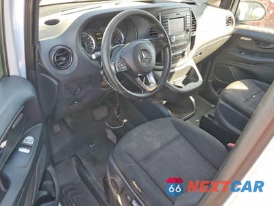 Zdjęcie 8 z 13 samochodu: 2016 MERCEDES-BENZ METRIS VIN:WD3PG2EA3G3079805 - miniatura