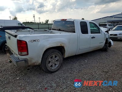 Trzecie zdjęcie samochodu z tyłu: 2013 GMC SIERRA K1500 SLE VIN:1GTR2VE77DZ284796 - miniatura