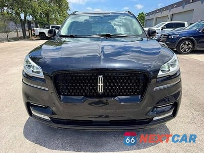 Piąte zdjęcie samochodu w środku: 2022 LINCOLN AVIATOR RESERVE VIN:5LM5J7XC3NGL14700 - miniatura