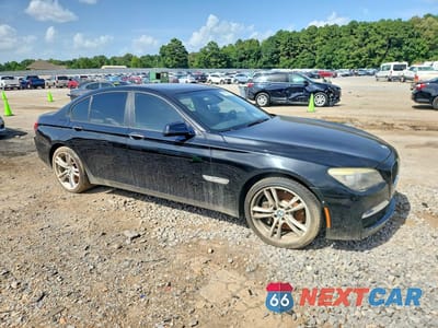 Czwarte zdjęcie samochodu z boku: 2010 BMW 750 I XDRIVE VIN:WBAKC6C5XACL67527 - miniatura