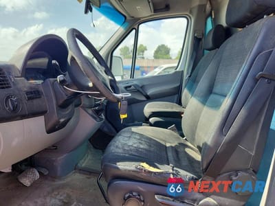 Zdjęcie 7 z 12 samochodu: 2014 MERCEDES-BENZ SPRINTER 2500 VIN:WD3PE7DC3E5834099 - miniatura