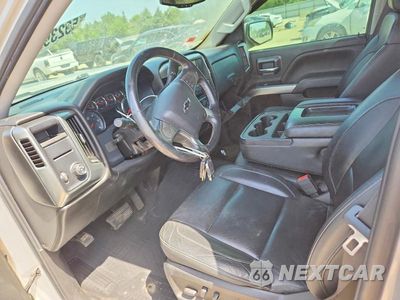 Zdjęcie 7 z 12 samochodu: 2018 CHEVROLET SILVERADO C1500 LT VIN:3GCPCREC6JG623777 - miniatura