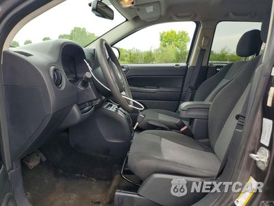 Zdjęcie 7 z 13 samochodu: 2016 JEEP COMPASS SPORT VIN:1C4NJDBB8GD556875 - miniatura