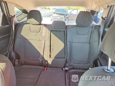 Zdjęcie 10 z 13 samochodu: 2022 HYUNDAI TUCSON SEL VIN:5NMJBCAE8NH123286 - miniatura