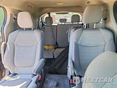 Zdjęcie 10 z 14 samochodu: 2022 TOYOTA SIENNA LE VIN:5TDKSKFC0NS054712 - miniatura