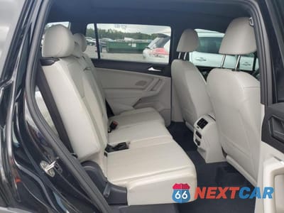 Zdjęcie 10 z 12 samochodu: 2024 VOLKSWAGEN TIGUAN SE R-LINE BLACK VIN:3VVCB7AXXRM009103 - miniatura