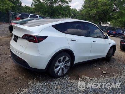 Trzecie zdjęcie samochodu z tyłu: 2021 TESLA MODEL Y VIN:5YJYGAEE9MF208832 - miniatura