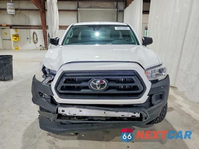 Piąte zdjęcie samochodu w środku: 2022 TOYOTA TACOMA SR VIN:3TYRX5GN5NT047728 - miniatura