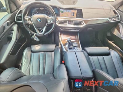 Zdjęcie 8 z 13 samochodu: 2021 BMW X5 XDRIVE45E VIN:5UXTA6C03M9G35774 - miniatura