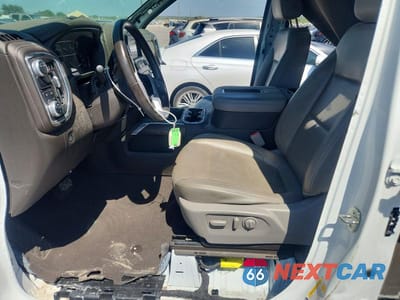 Zdjęcie 7 z 12 samochodu: 2020 GMC SIERRA C1500 SLT VIN:3GTP8DED3LG286422 - miniatura