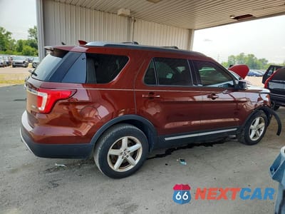 Trzecie zdjęcie samochodu z tyłu: 2016 FORD EXPLORER XLT VIN:1FM5K8D82GGB04386 - miniatura