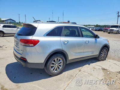 Trzecie zdjęcie samochodu z tyłu: 2016 KIA SORENTO LX VIN:5XYPG4A34GG123959 - miniatura