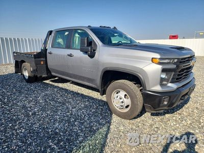 Czwarte zdjęcie samochodu z boku: 2026 CHEVROLET SILVERADO K3500 VIN:1GB4KSEY0TF207340 - miniatura