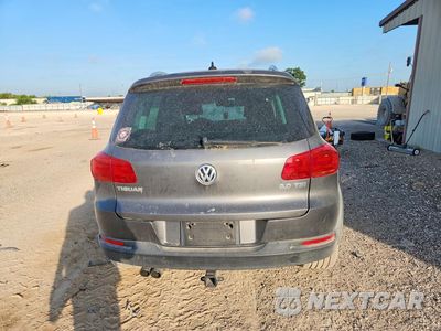 Zdjęcie 6 z 13 samochodu: 2012 VOLKSWAGEN TIGUAN S VIN:WVGAV7AX1CW001326 - miniatura