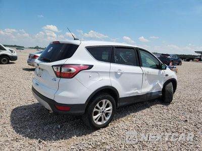Trzecie zdjęcie samochodu z tyłu: 2017 FORD ESCAPE SE VIN:1FMCU9GD3HUC31134 - miniatura