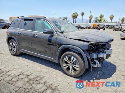 Czwarte zdjęcie samochodu z boku: 2025 MERCEDES-BENZ GLB 250 VIN:W1N4M4GB8SW381917 - miniatura