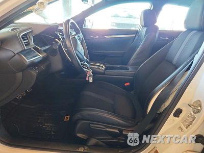 Zdjęcie 7 z 12 samochodu: 2019 HONDA CIVIC SPORT VIN:19XFC2F85KE205835 - miniatura